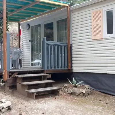 Mobil-home confortable avec terrasse à Sournia - API-1-52-358
