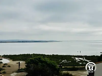 a view of a large body of water at La maisonnette in Bages