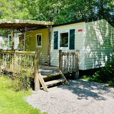 Mobil-home confortable avec terrasse au calme - API-1-52-915