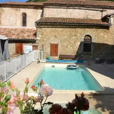 Camping 3 étoiles - Piscine - ccbecba