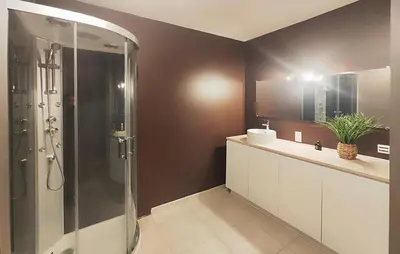 a bathroom with a shower and a sink at Stunning Home In Puisserguier in Puisserguier