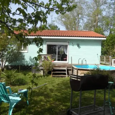 Maison dans un écrin de verdure
