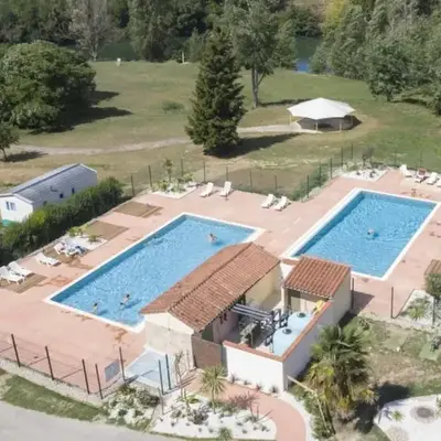 Camping 3 étoiles - Piscine - ccbeed0