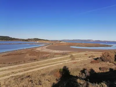 an aerial view of a beach and the water at Maison avec beaucoup de caractères in Bages