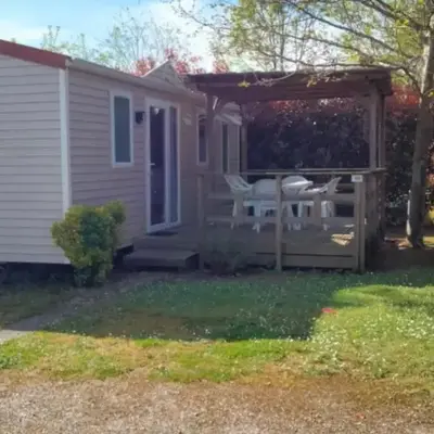 Mobil-Home 2 Chambres avec Terrasse - API-1-52-1325