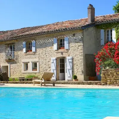 La Bomba Is A Stunning Farmhouse in Glorious Countryside With Private Pool