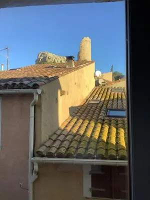 a view of a tile roof of a building at La planque in Gruissan