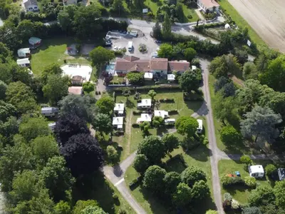 an aerial view of a house with a park at Mobil-home à Pamiers, 4 Pers, 2 Ch, Terrasse - API-1-52-1950 in Pamiers