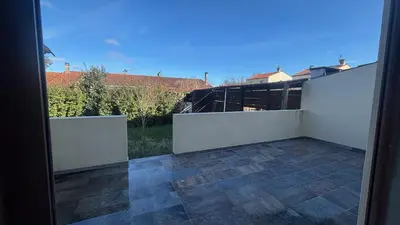 a bathroom with a shower and a sink at Maison standing 5 chambres Jardin et Garage in Aussillon