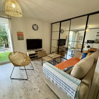 Rez-de-jardin moderne - Accès direct plage