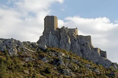 a castle on the top of a mountain at Maison cosy au coeur du Pays Cathare - Corbières in Cascastel-des-Corbières