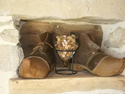 a vase filled with popcorn sitting on a shelf at Villa in Conilhac with Private Terrace in La Serpent