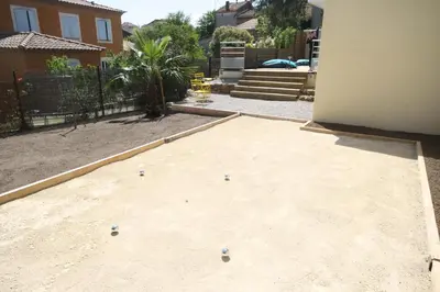 a ping pong game on the floor of a house at La Forge in Montséret
