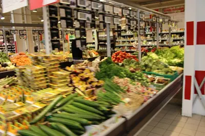 a grocery store filled with lots of fresh produce at loft At Besset in Besset