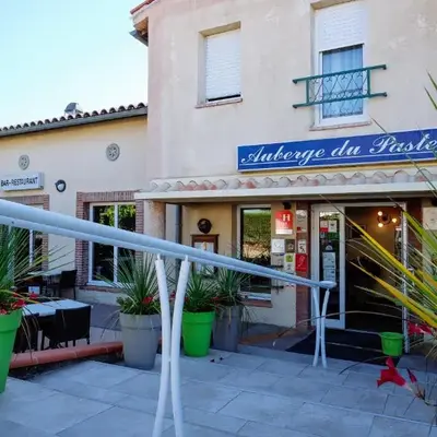 Logis Hôtel - Auberge du Pastel - Hôtel 3 étoiles et Restaurant