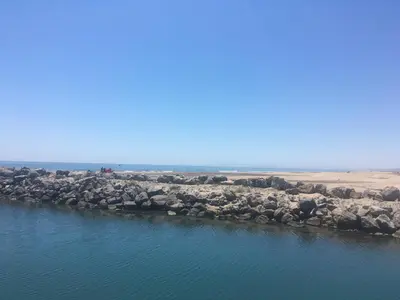 an island in the middle of the water at La Belle Gruissanaise in Gruissan