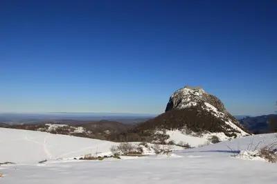 a view of a mountain in the snow at Toupinat in Montferrier