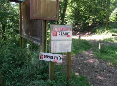 a sign that saysfficientfficientfficientfficientfficientfficientfficientfficientfficientfficientfficientfficient at La Truite in Saint-Amans-Valtoret