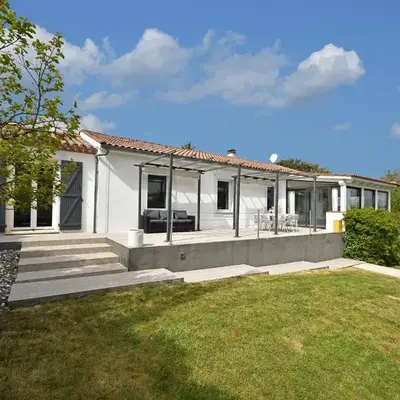 Villa in Malves near Carcassonne Pool