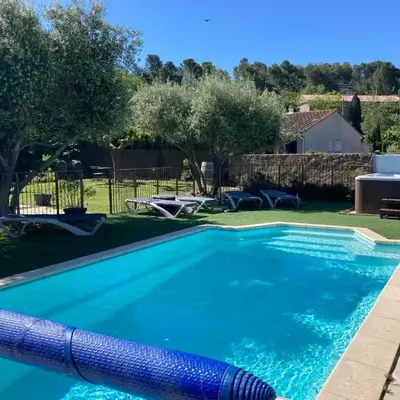 Montbrun Vineyard Escape