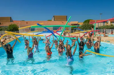 a group of girls in a swimming pool at Goélia Le Village Club Marin in Port-la-Nouvelle