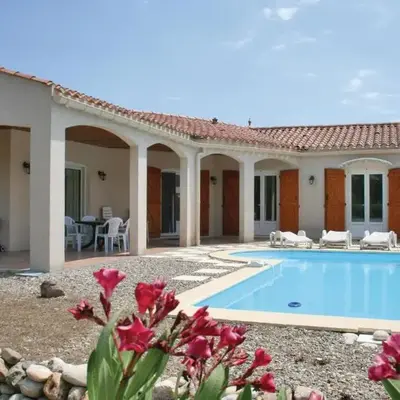 Stunning Home In Prades Sur Vernazobre