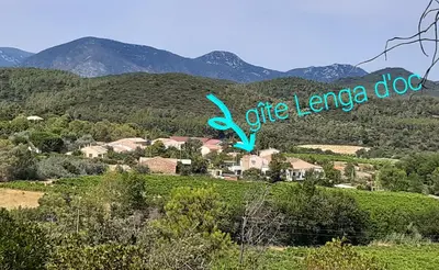 a sign that reads cure la lenaova at Lenga doc in Prades-sur-Vernazobre