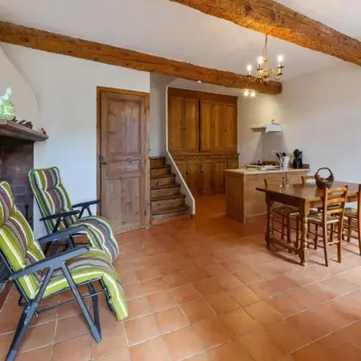 Charming Holiday Home in Tautavel with Balcony