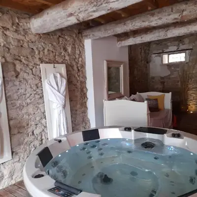 Le gîte de Sainte Valière PISCINE