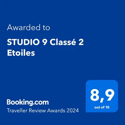 a screenshot of a cell phone with the text awarded to studio class estates at STUDIO 9 Classé 2 Etoiles in Carcassonne