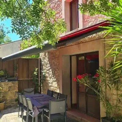 Villa Misanid écrin de verdure à 15mm de la cité de Carcassonne