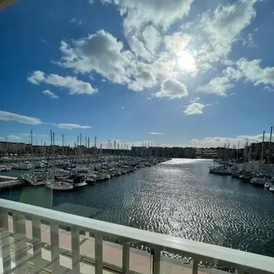 Idéal couple avec vue sur le PORT DE GRUISSAN 4CHE24