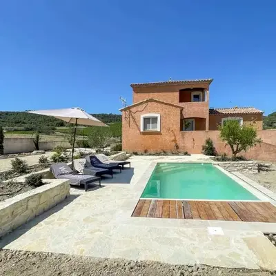 Lovely Home In Cruzy With Kitchen