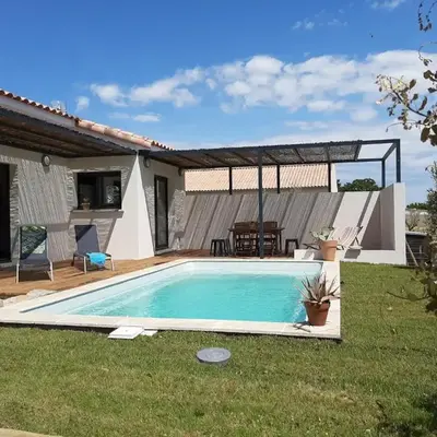 Elegant Villa in Sainte Valière