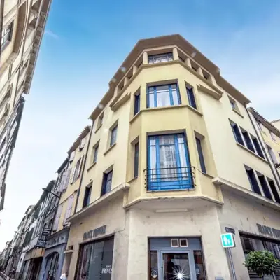 2 Bedroom Gorgeous Home In Carcassonne