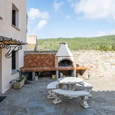 Maison accueillante avec jardin à Albas