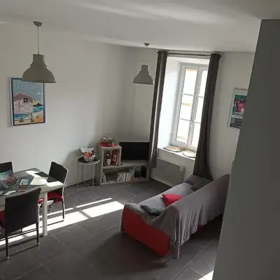 Jolie Maison au centre du village