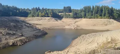 an aerial view of a river in a quarry at Mazamet : Résidence du Musée centre ville. in Mazamet