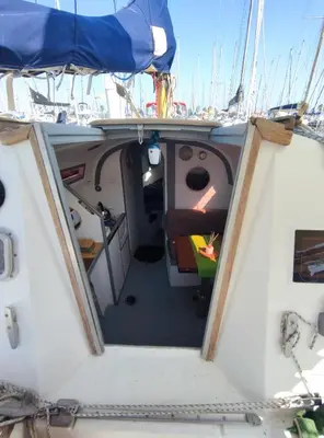 a view of the aft cabin of a sailboat at St Helene in Gruissan