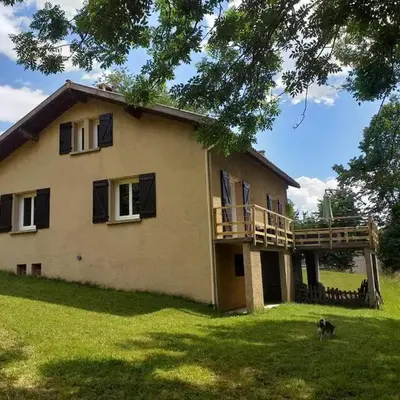 Belle maison proche de la ville et du lac