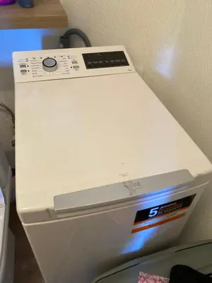 a close up of a washing machine in a room at Le quai in Port-la-Nouvelle