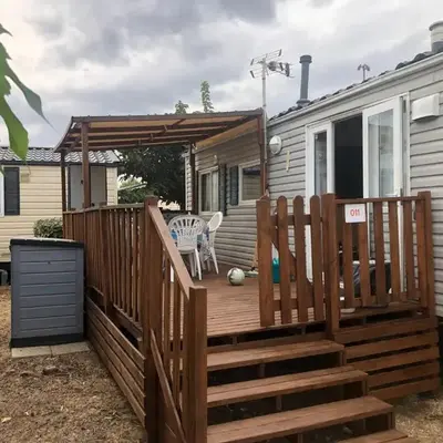 Cathy & David-Mobile Home 11-Camping Novela
