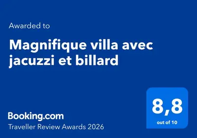 a screenshot of a cell phone with a blue screen at Magnifique villa avec piscine, jacuzzi et billard in Limoux