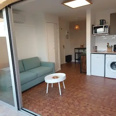 Studio avec accès direct sur le port de Gruissan