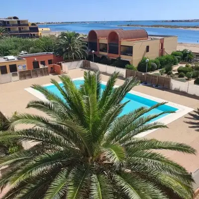 LOCATION STUDIO EN BORD DE PLAGE A GRUISSAN