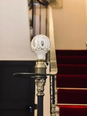 a light on top of a metal pole with stairs at Villa Maskali in Cuxac-dʼAude
